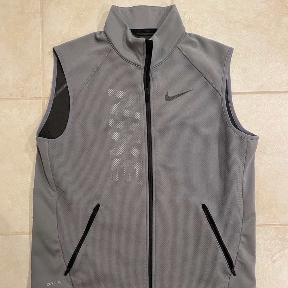 Nike Active Zip Up